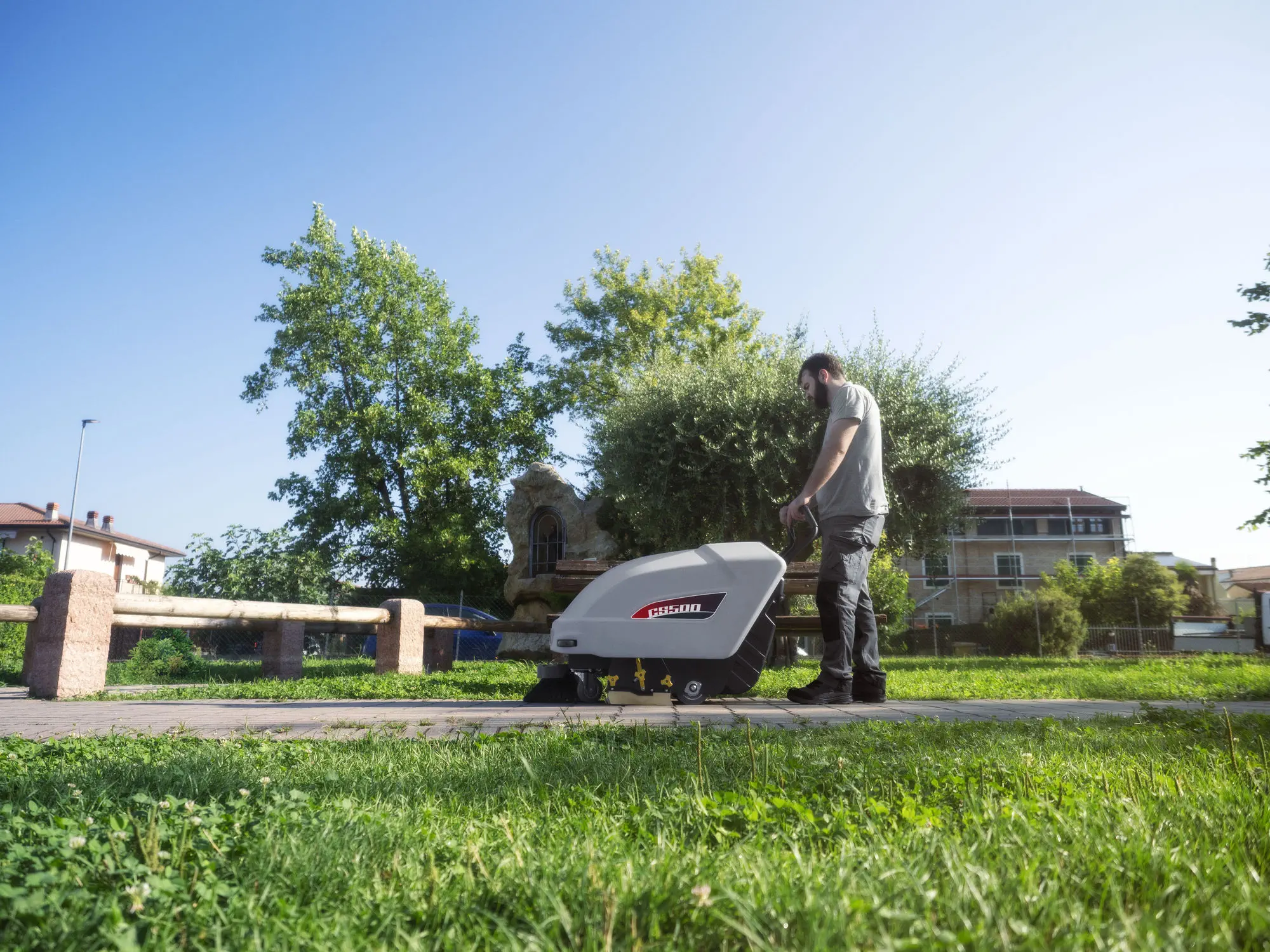 Walk-behind sweeper CS500 Comac spa product image 3